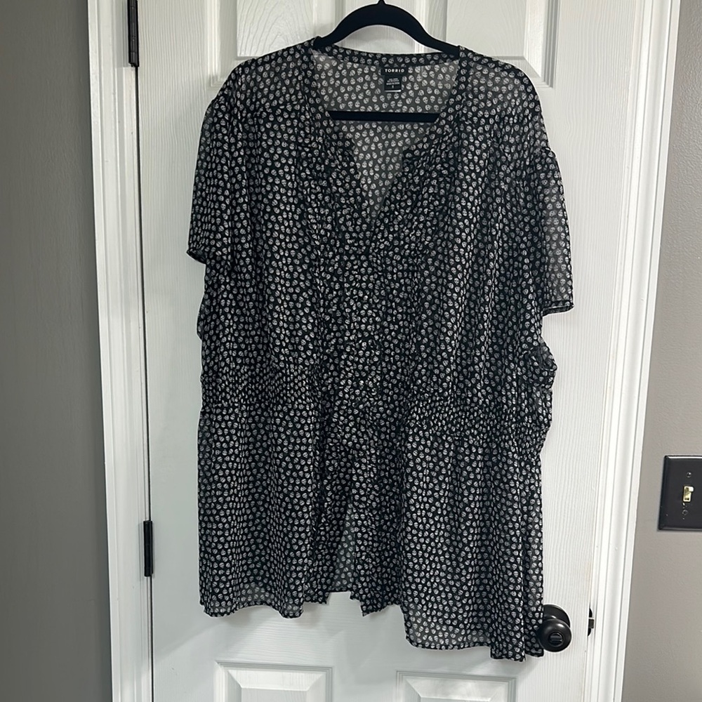 Torrid Black and White Ruffled Skull Blouse